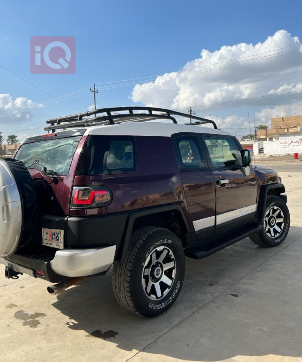 تويوتا إف جي كروزر